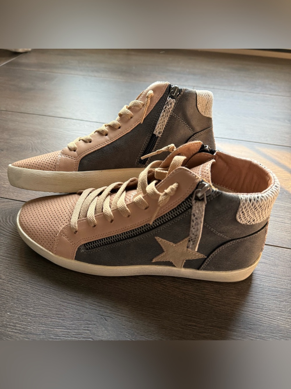 MiMi Fashion Sneakers